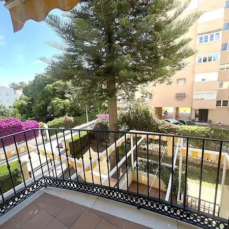 La Carihuelala Farola Apartment